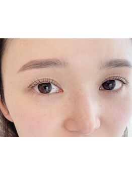 ナチュラル上品な目元にしたい