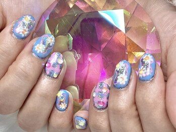 ロアー 青山店(RAWR)の写真/トレンドを抑えた旬ネイルにリピーター続出の実力派サロン♪600種類~の豊富なカラ-＆パ-ツで理想の指先へ★