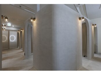 メゾン ド アイ 名駅(Maison de Eye)/