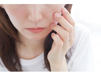 【韓国肌管理】韓国式小顔コルギ/ハーブピーリング/毛穴洗浄/シミしわ flow SKINの写真/【毛穴悩み根本改善】最新の韓国式肌管理◇黒ずみ・開きを徹底洗浄×ハーブピーリングでツルツル水光肌へ