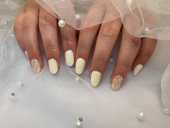 エーナイン イオン秋田中央店/パステルイエロー