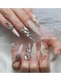 ピオミエルネイル 新宿(pio miel nail) 上品ベージュにストーン輝く、大人シンプルネイル。