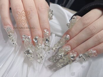 ウメネイルスタジオ(UME NAIL STUDIO)/題長さだしやり放題×つけ放