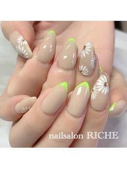 リッシュ(RICHE)/お花ネイル＊