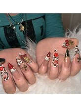 ア ラヴニール(a l'avenir)/個性派ゴテゴテ