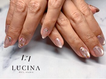 ネイルスタジオ ルキナ(LUCINA)/H-793大人可愛いフラワーネイル