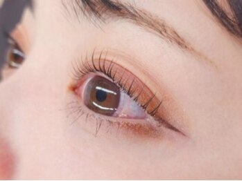 ビューティーアイラッシュ ららぽーとTOKYO-BAY店(Beauty eyelash)の写真/【人気のパリジェンヌラッシュリフト】下がったまつ毛を根本からしっかり！コーティング付♪￥5980