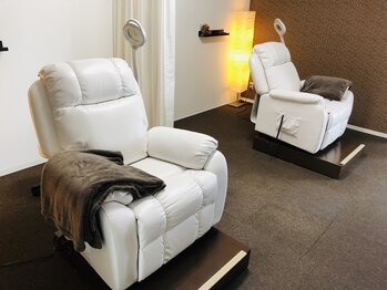 アイラッシュアンドビューティサロン アージュ(EYELASH&BEAUTY SALON A-JU)/