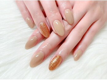 大人ベージュネイル