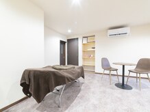 ベッドも１つでプライベート空間になっております