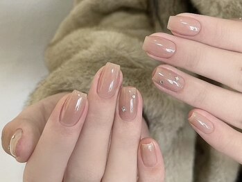 ドリーミー ネイル 上野(Dreamy Nail)の写真/シンプルながらも遊び心をプラスした上品華やかな指先に♪お仕事用のオフィスネイルも◎爪先からこなれ感♪