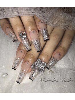 エスフィーネイルサロン ブリーユ(Esfy nailsalon Brille)/