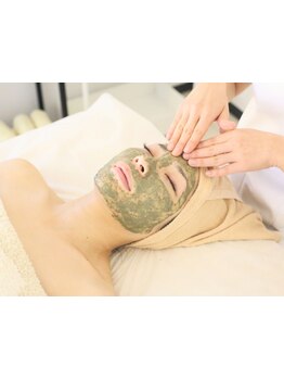 ホウレイ線・たるみ改善！予防ケア