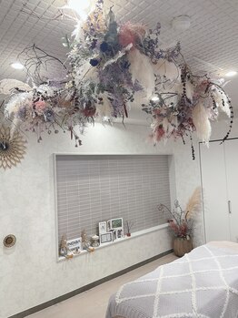 インディバ サロン ド ルル(INDIBA salon de Loulou)/ルルの代名詞《天井お花畑》♪