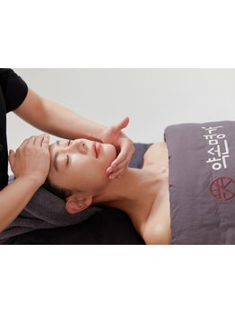 ホウレイ線・たるみ改善！予防ケア