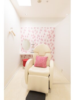 インフェイシャス 京都店の写真/身も心もリフレッシュ。忙しい日常を離れて、自分だけのご褒美時間を過ごしませんか？