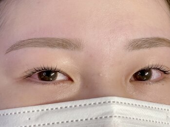 ツムギ 武蔵小杉店(紬麦 tsumugi)の写真/【眉毛】｜ボサボサ眉毛を卒業し、垢抜けへの第一歩を +.*｜個室だから何でも1 to 1で相談可能！