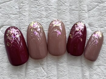 ハニービービー(Honey Bee Bee)/オーロラネイル