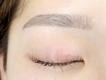 アイラッシュサロン ヴェリィ(VERRY.)の写真/【骨格を見極め美眉design◇毛量調整付き眉毛wax】似合わせアイブロウ・黄金比のデザインをご提案！