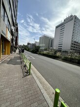 マイレ 銀座(MAILE)/道なりまっすぐです