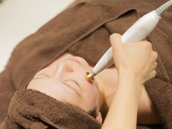 ピエルポゼ(Piereposer)の写真/汚れや余分な角質を除去し、ワントーンUPしたさらツヤ陶器肌に♪RF/プラズマ/エレクトロポレーション