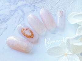 冬ネイル　薄ピンク