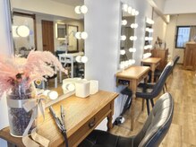 イコイ(ikoi)の雰囲気（施術後にはメイク直しやヘアアイロンもお使いいただけます♪）