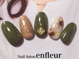 白べっこうネイル