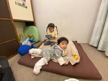 子育てママの整体サロン/施術中のお子様の様子