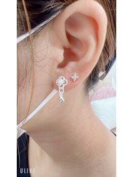 ラヴィエール(Laviere)/【耳ツボジュエリー】