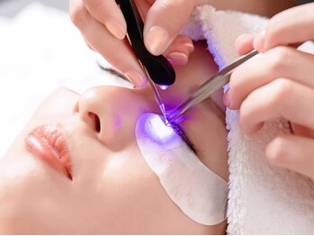 ベル(BELLE)の写真/【LED×持続力up】鶴見希少LEDまつエク☆《通常価格に＋￥1500 》1人1人に合わせたデザインをご提案します!