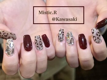 ミスティックアール(Mistic.R)の写真/【フィルイン&美フォルムで上品な指先に!】短い爪でも楽しめるショートネイルデザイン&肌なじみカラー豊富!
