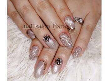 ティアラ(Tiara)/フラッシュ×マグネット