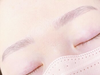 ジュルクアイ(julk eye)の写真/お手頃価格が嬉しい♪お顔の印象を左右する眉の形をご提案！丁寧なカウンセリングではじめての方にも◎