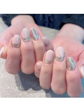 リッシュ(RICHE)/上品ラメフレンチ