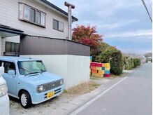 ツキノフネの雰囲気（陶房の煙突が目印♪）