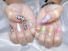 ヤシネイル(Yashi Nail)/ゴージャス持込　キャラネイル