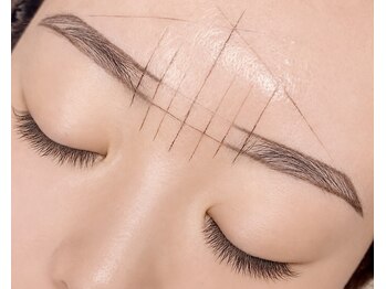 アイウェーブ(Eye wave)の写真/骨格に合わせて理想の眉の形をデザインする≪マップブロー＆アイブロウワックス≫でより美しい目元に♪