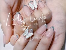 レディラック バイ キャンアイドレッシー(Lady Luck by Can I Dressy)/ガラスフレンチ×蝶々パーツ
