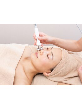 ホウレイ線・たるみ改善！予防ケア