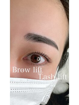 アドルワ(adroit)/ブロウリフト&ラッシュリフト