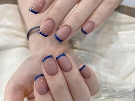 秋の人気カラーネイビーフレンチ