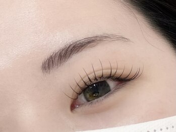 ルーム 布施店(ROOM)の写真/大人気のLEDマツエク/フラットマットラッシュは圧倒的な持続力!汗や水にも強いから,施術後その日に洗顔OK◎