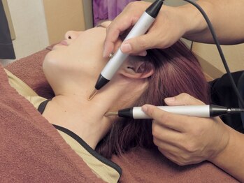 シブヤ整骨院(SHIBUYA整骨院)の写真/スマホ首・ストレートネックへのダブルアプローチ♪まずは安価な【炭酸整体30分4400円コース】からお試し◎