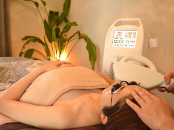ニキビケア研究所 笹塚店の写真/【毛穴ニキビケア専門】お肌に自信をつけたい方必見!プロのお悩み徹底ケアで自信の持てる素肌へ!渋谷区笹塚