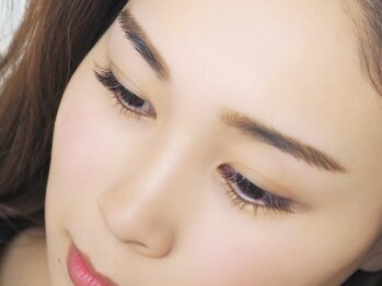 ヌイ(nui)の写真/高持続LEDマツエク導入★ベテランアイリストがお客様のお目元の状態を見極め、丁寧に施術するのでモチも◎