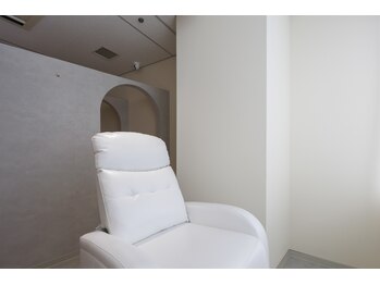 メゾン ド アイ 名駅(Maison de Eye)/