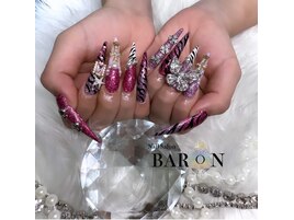 ゼブラ柄ネイル