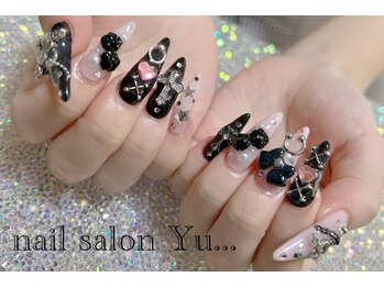 BLACK×PINKネイル