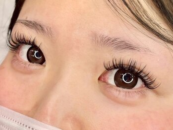 BELINDA秦野マツエク/LED/まつげパーマ/アイブロウ/フラットラッシュ/マツエク×パ-マ/【ブルベカラーエクステ】